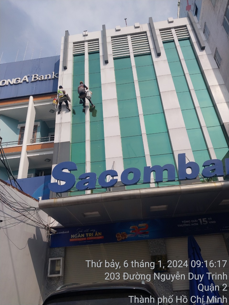 Vệ sinh, bảo dưỡng định kỳ mặt dựng cuối năm tại Sacombank